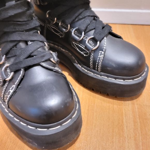Dr. Martens Jadon XL like new with box - Picture 3 of 7